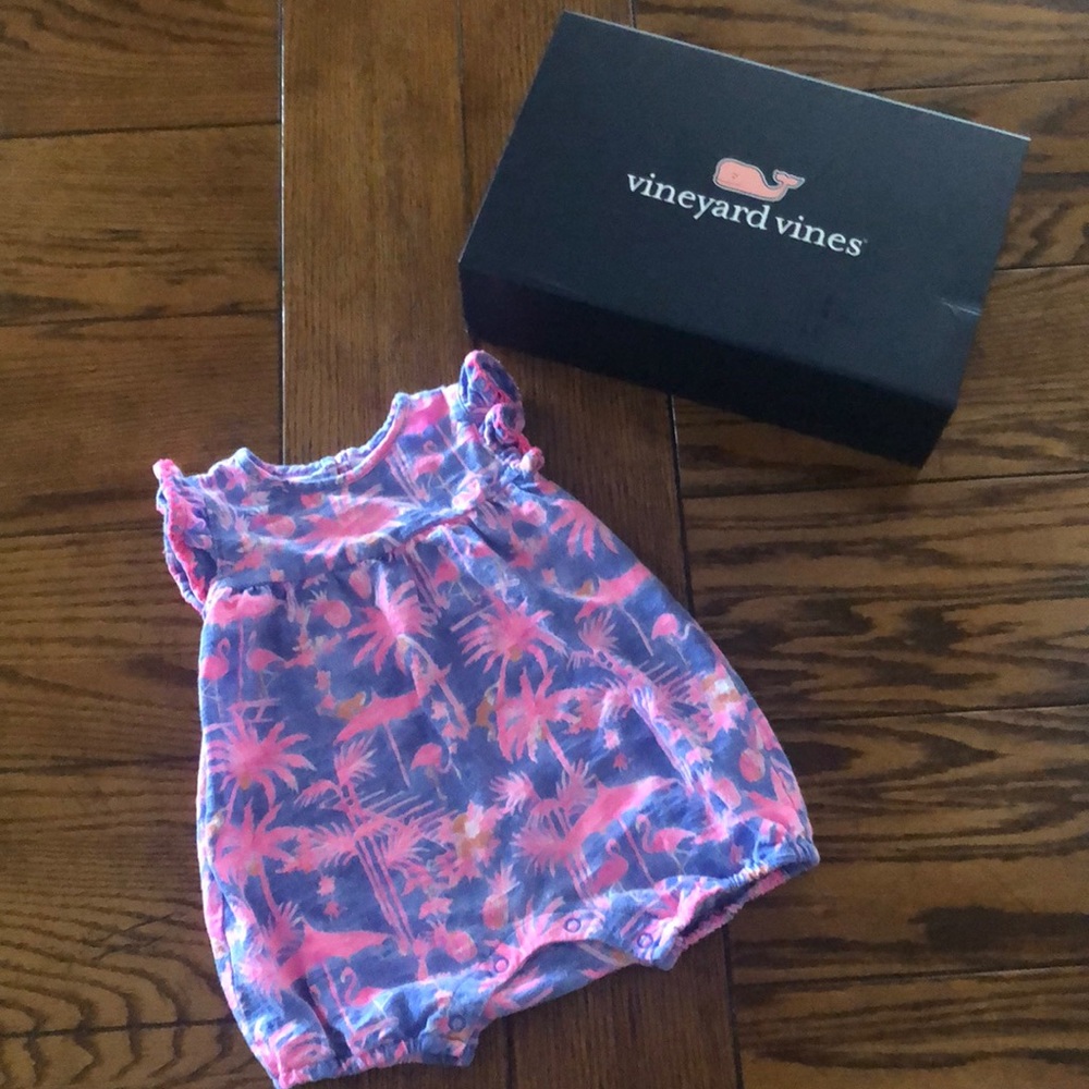 🐳Vineyard Vines bubble🐳